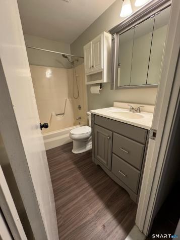 512 Twin Circle Drive South Windsor CT 06074