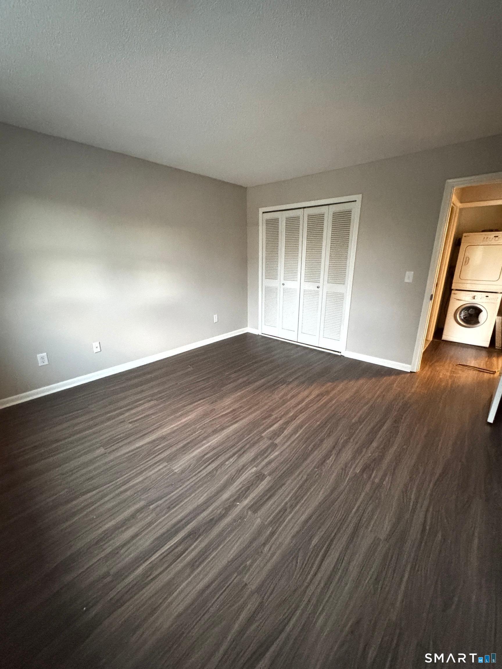 512 Twin Circle Drive South Windsor CT 06074
