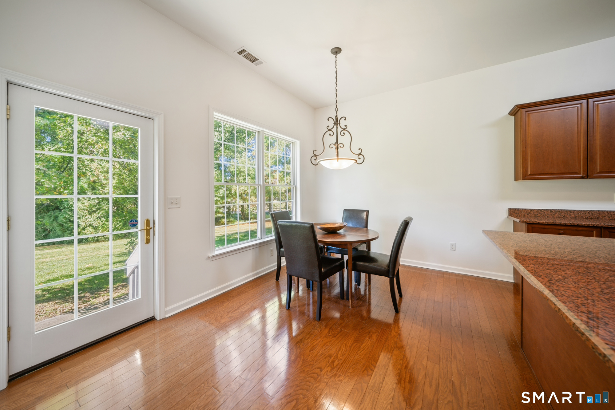 5 Worthington Drive Farmington CT 06032