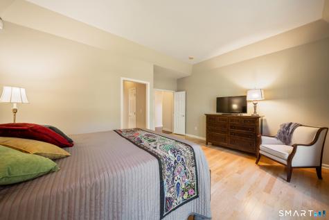 5 Worthington Drive Farmington CT 06032