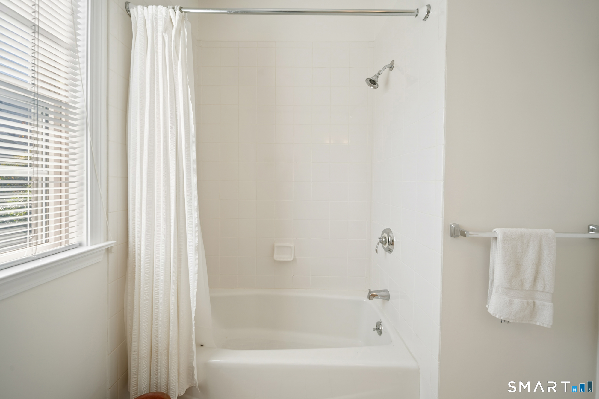 5 Worthington Drive Farmington CT 06032
