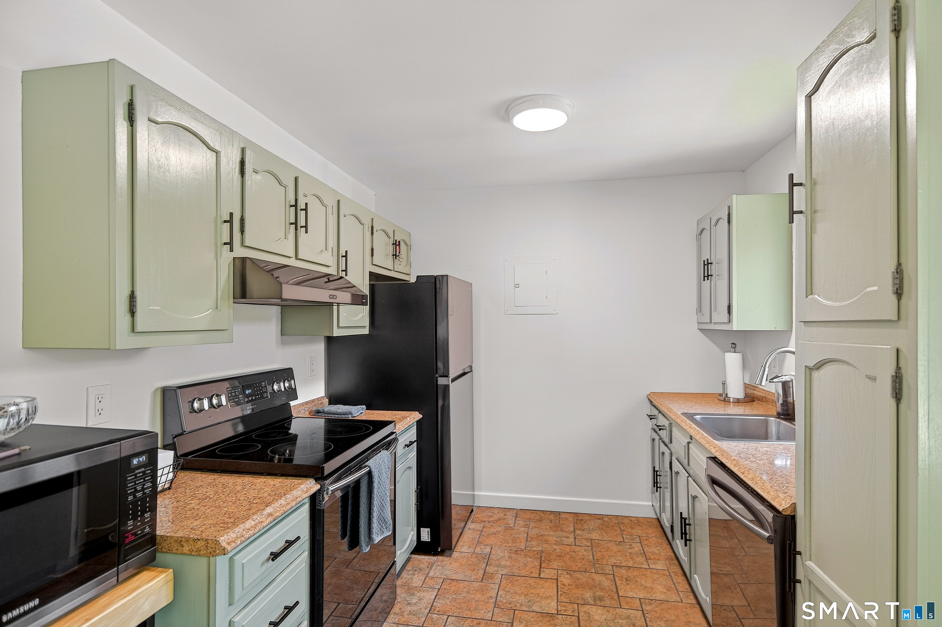 6 Rose Lane Danbury CT 06811