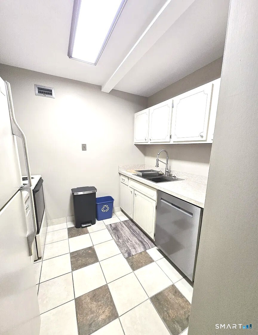 292 Pequot Avenue New London CT 06320