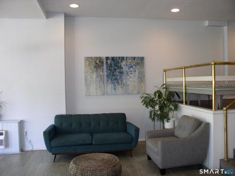 292 Pequot Avenue New London CT 06320