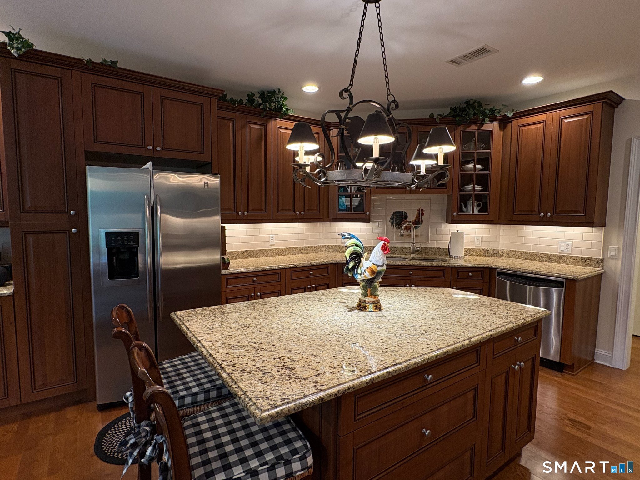 22 Franklin Court Newtown CT 06470