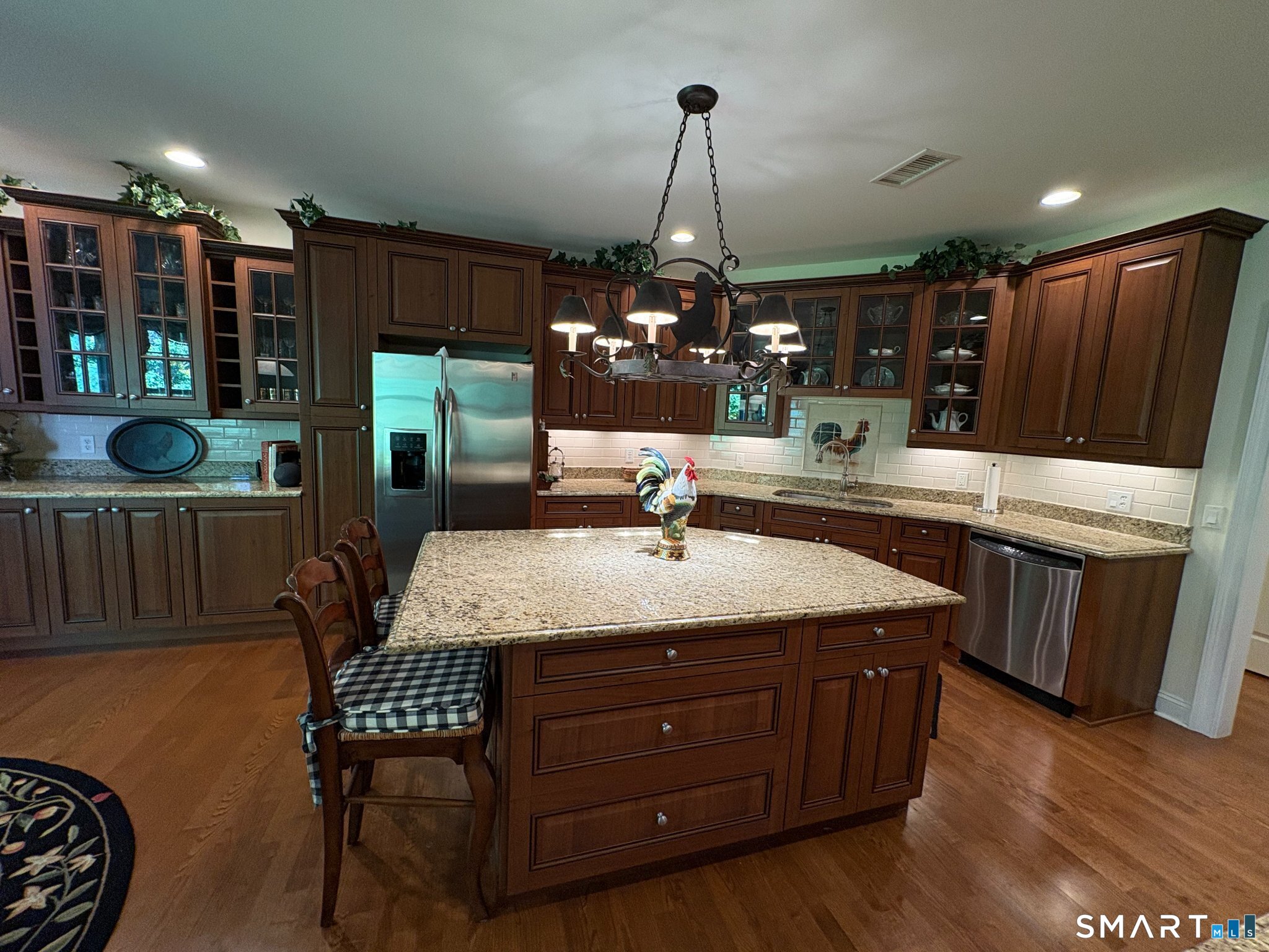 22 Franklin Court Newtown CT 06470