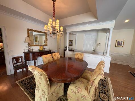 22 Franklin Court Newtown CT 06470