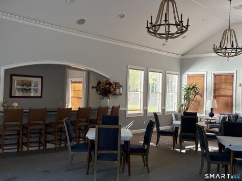 22 Franklin Court Newtown CT 06470