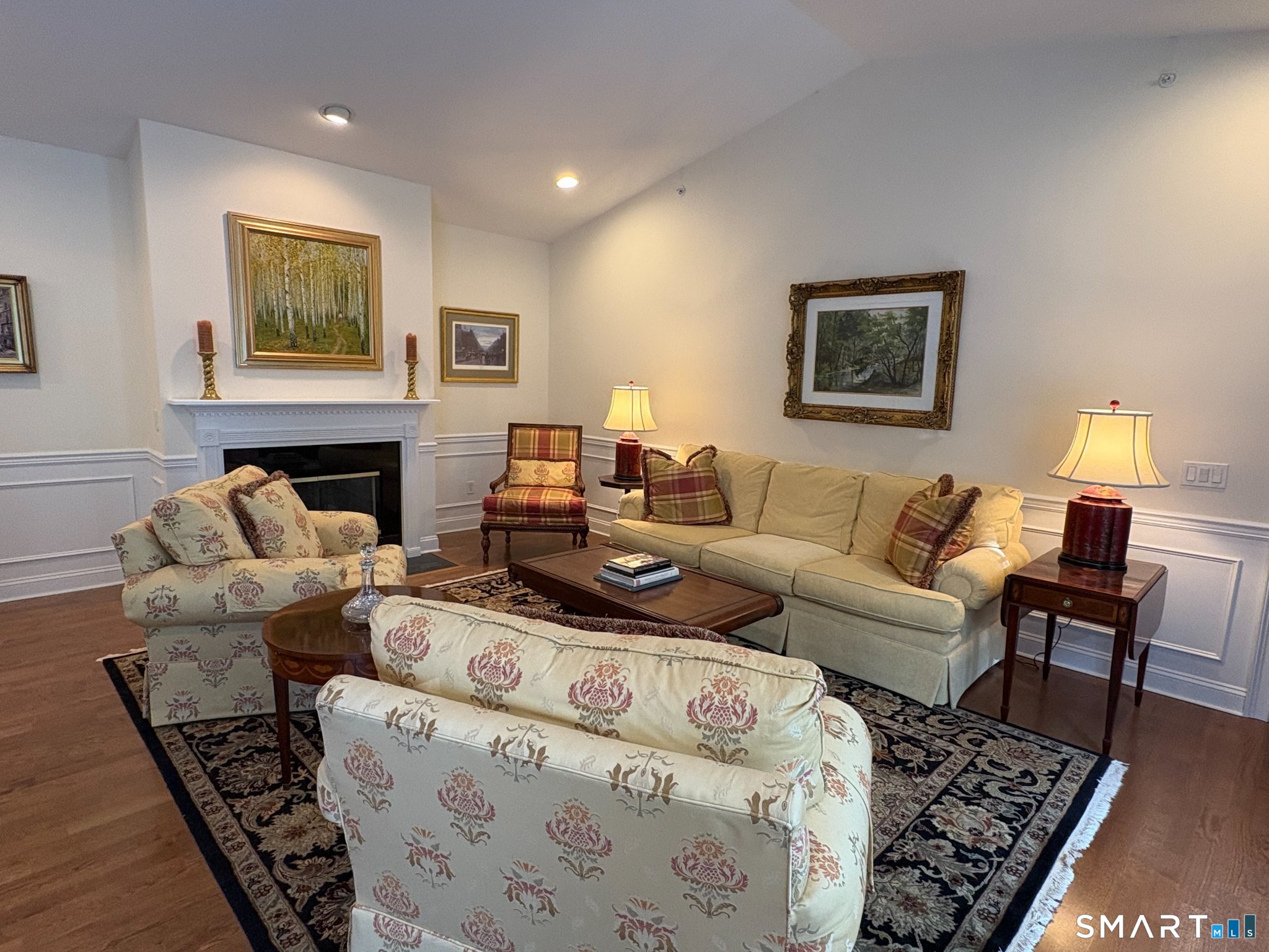 22 Franklin Court Newtown CT 06470