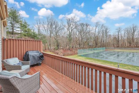 8 Whirling Dun Canton CT 06019