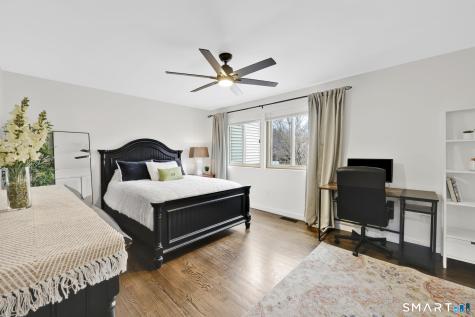 8 Whirling Dun Canton CT 06019