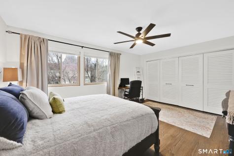 8 Whirling Dun Canton CT 06019