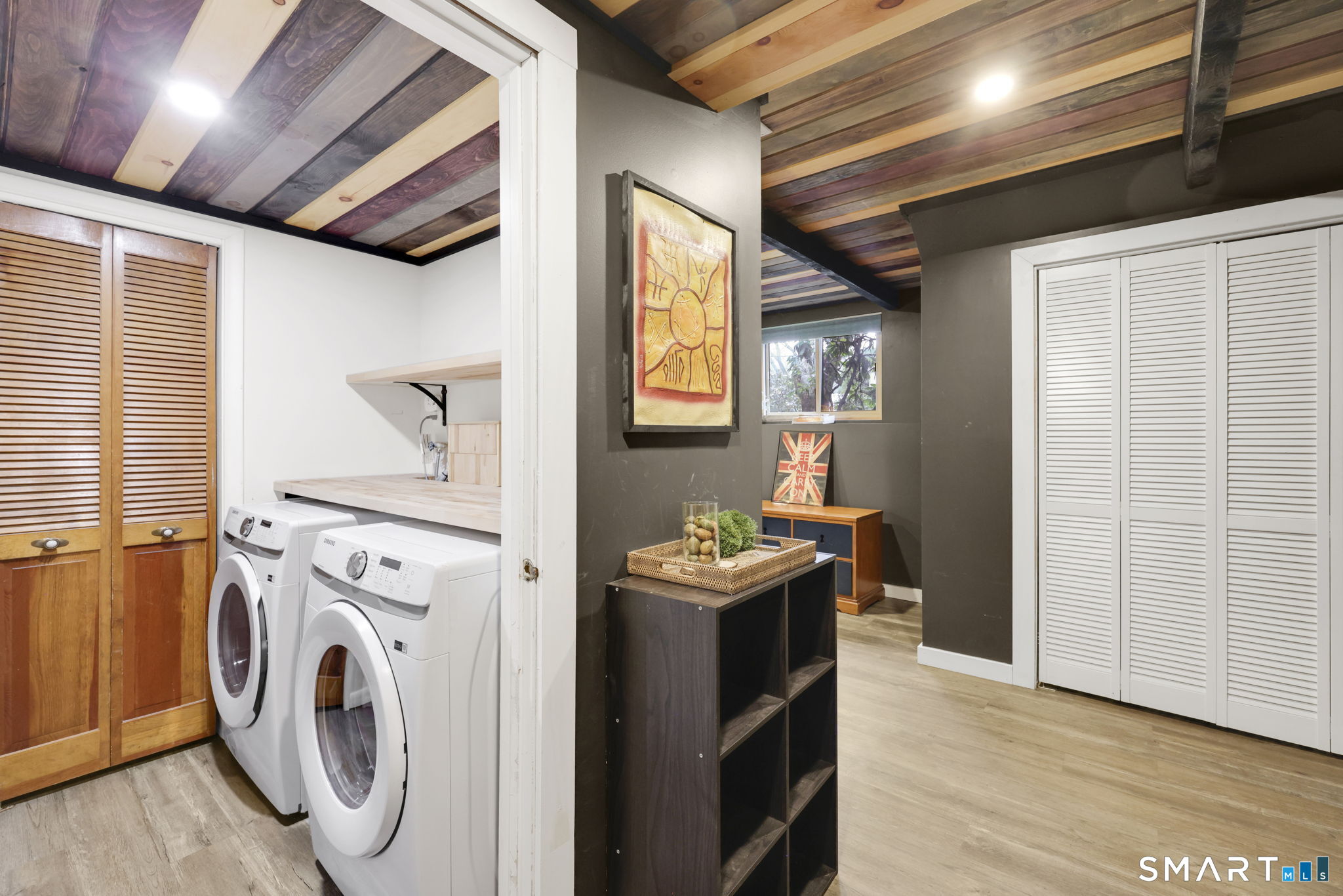8 Whirling Dun Canton CT 06019