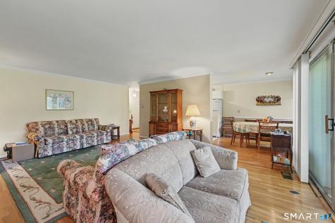 75 Courtland Avenue Stamford CT 06902