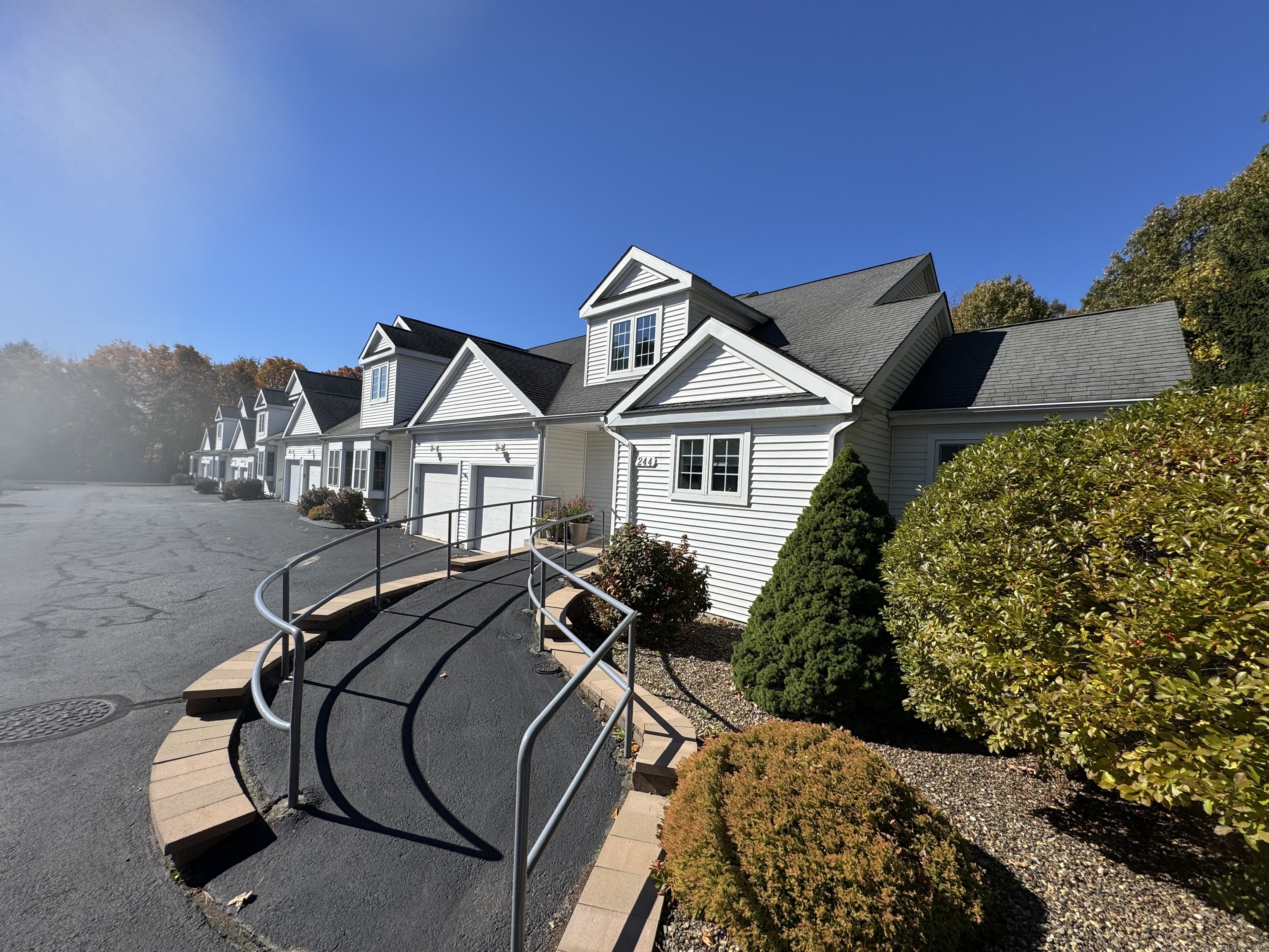 244 Oakland Street Manchester CT 06042