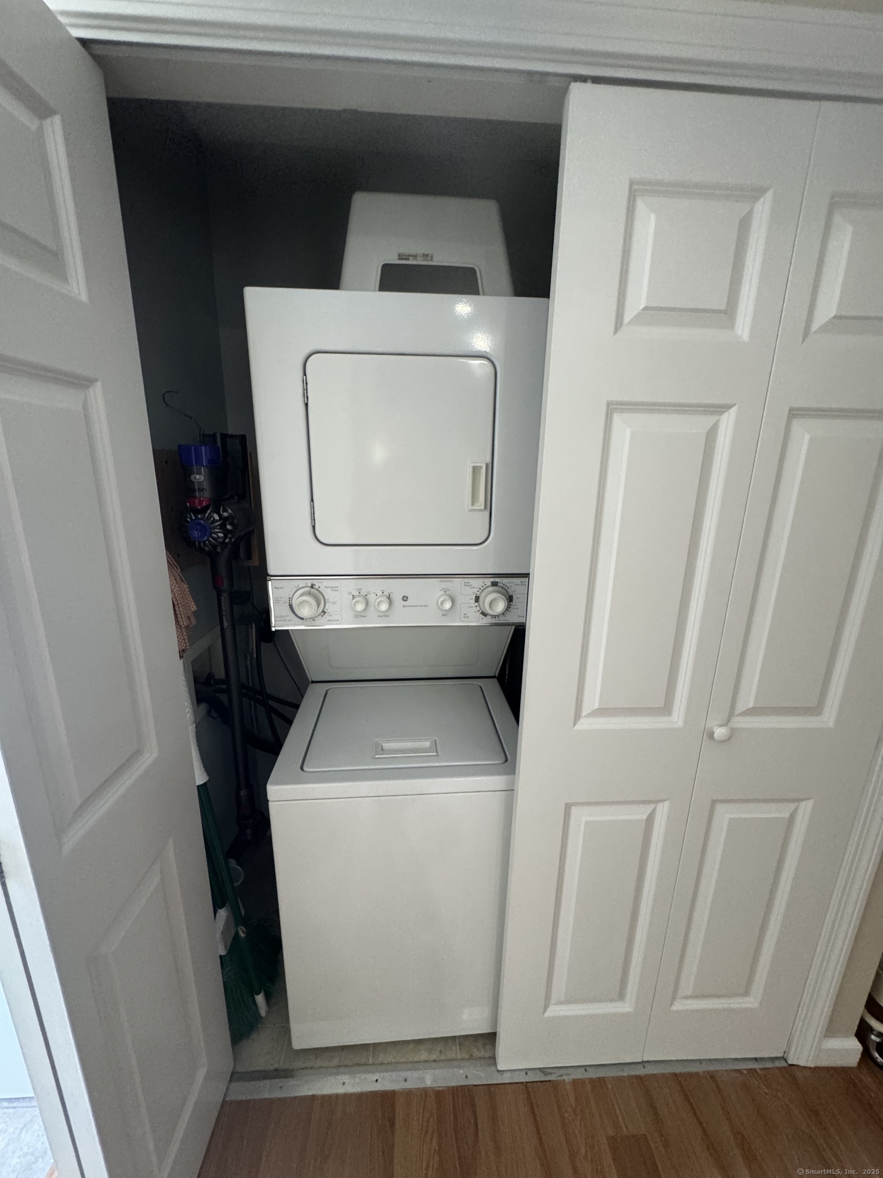 244 Oakland Street Manchester CT 06042