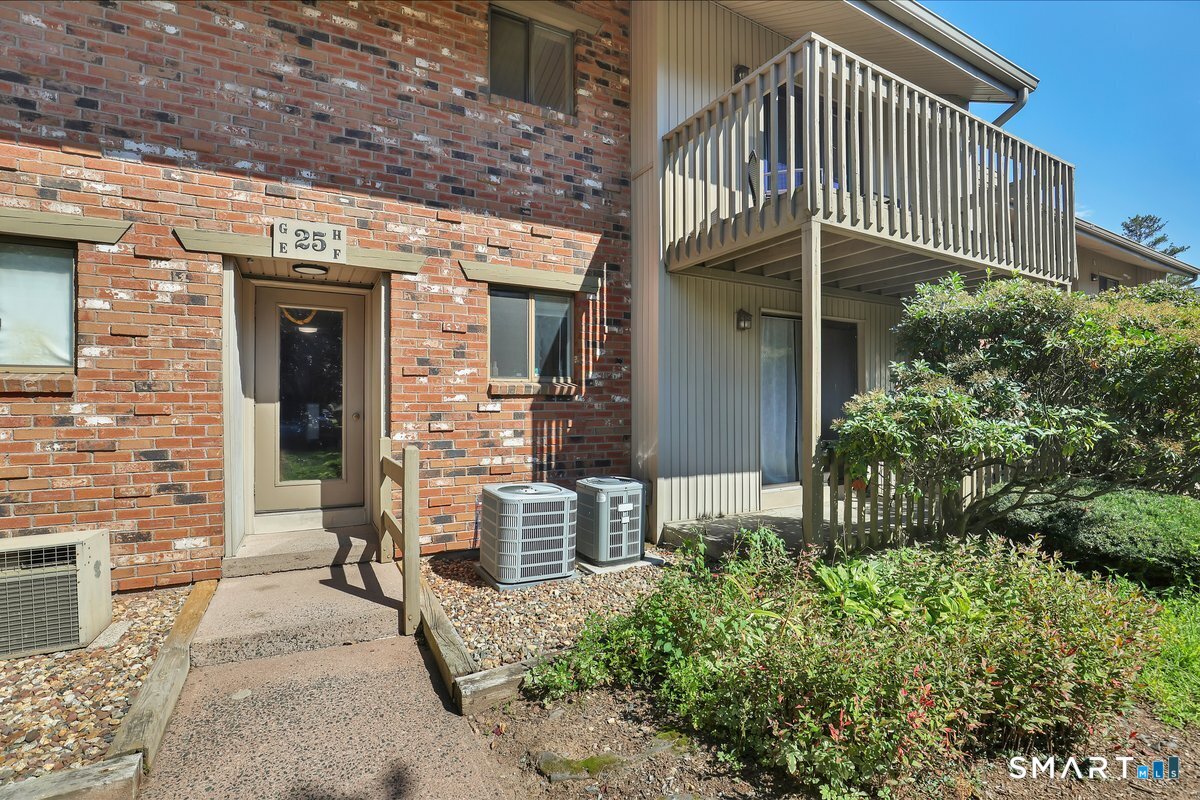 South Windsor CT, 25 Amato Drive, Unit F
