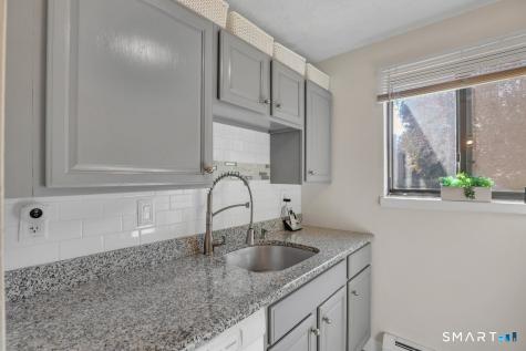 25 Amato Drive South Windsor CT 06074