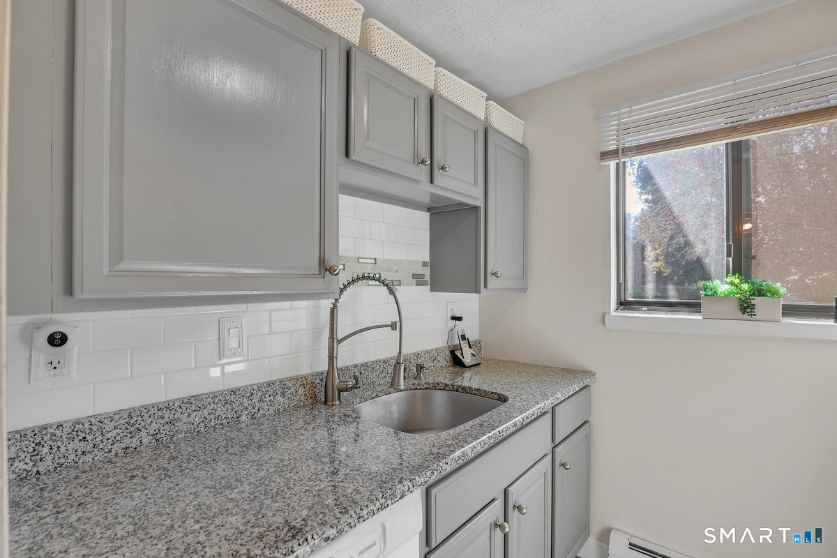 25 Amato Drive South Windsor CT 06074
