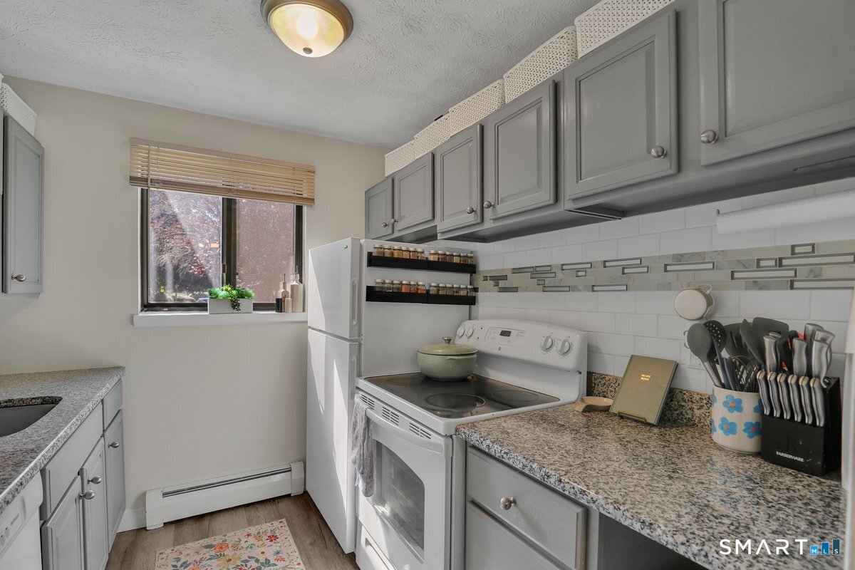 25 Amato Drive South Windsor CT 06074
