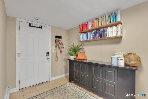 25 Amato Drive South Windsor CT 06074