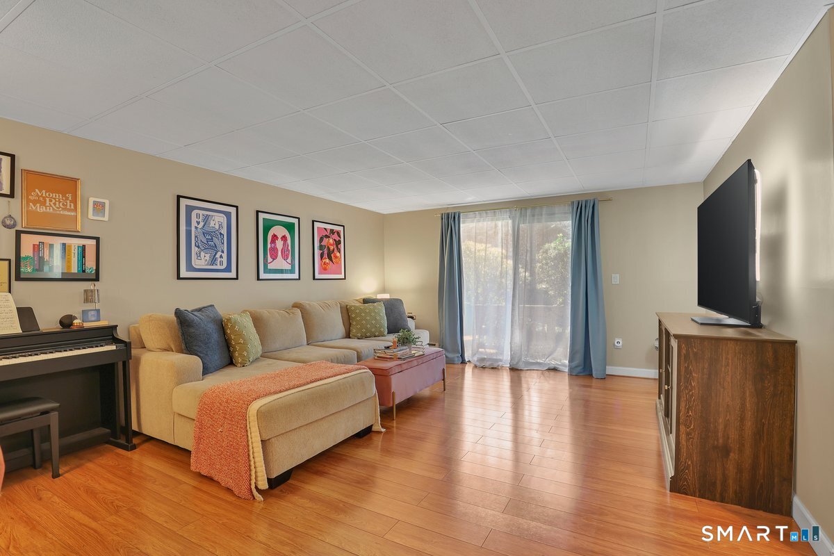 25 Amato Drive South Windsor CT 06074