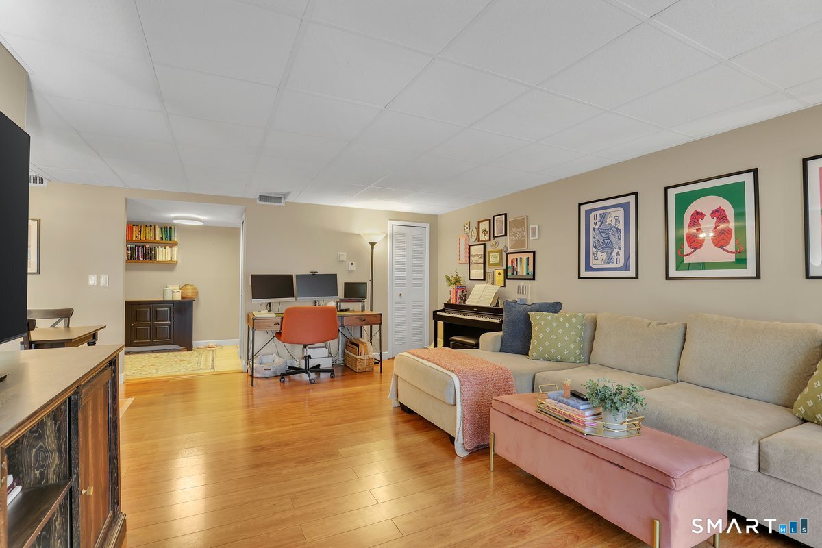 25 Amato Drive South Windsor CT 06074