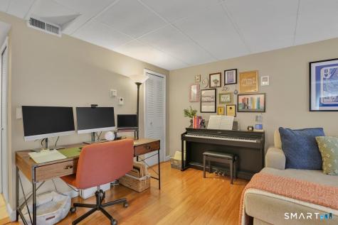 25 Amato Drive South Windsor CT 06074