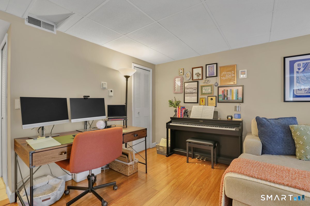 25 Amato Drive South Windsor CT 06074