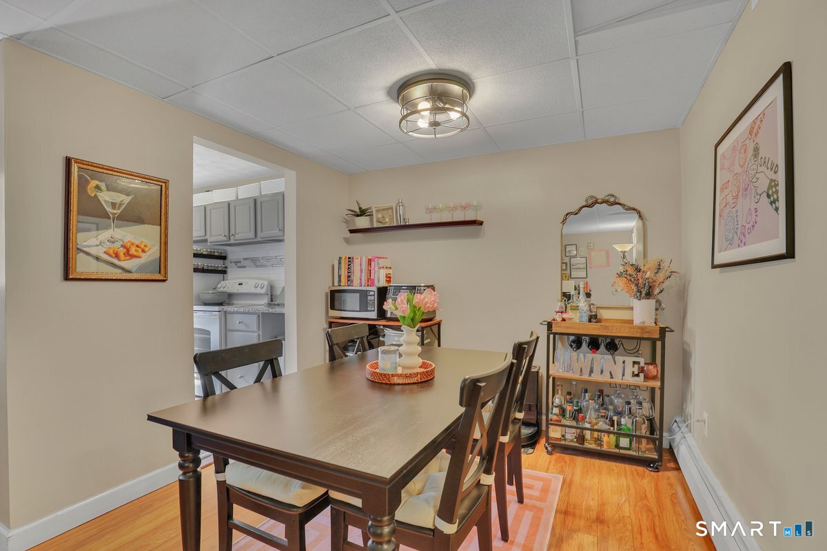 25 Amato Drive South Windsor CT 06074