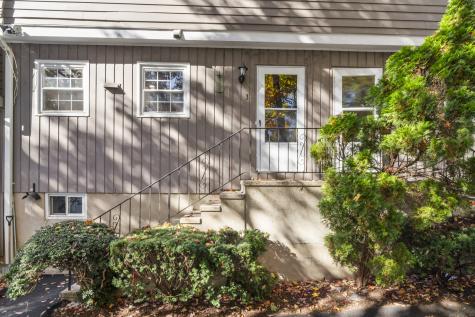 33 Pine Hill Avenue Stamford CT 06906