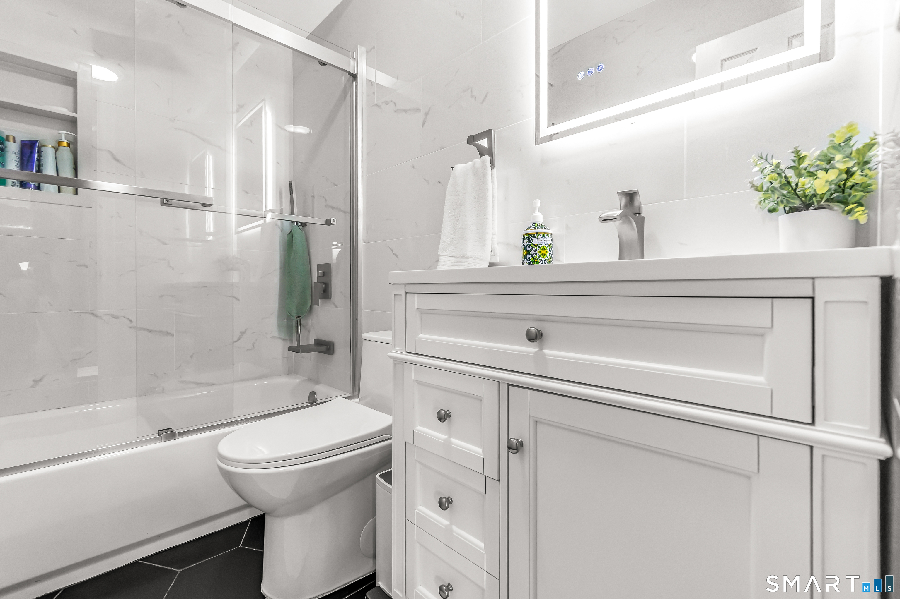 40 Orangewood West Derby CT 06418