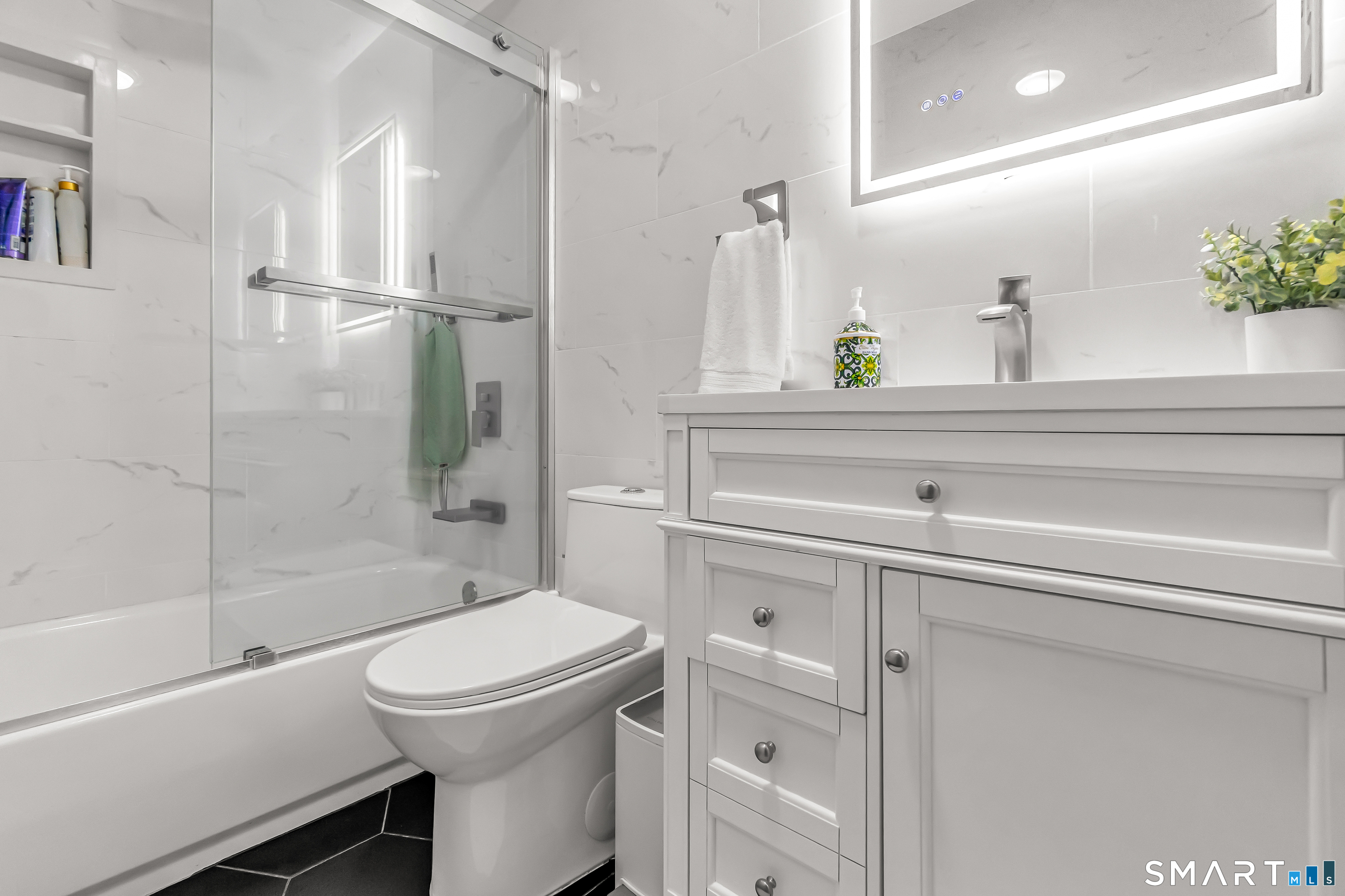 40 Orangewood West Derby CT 06418