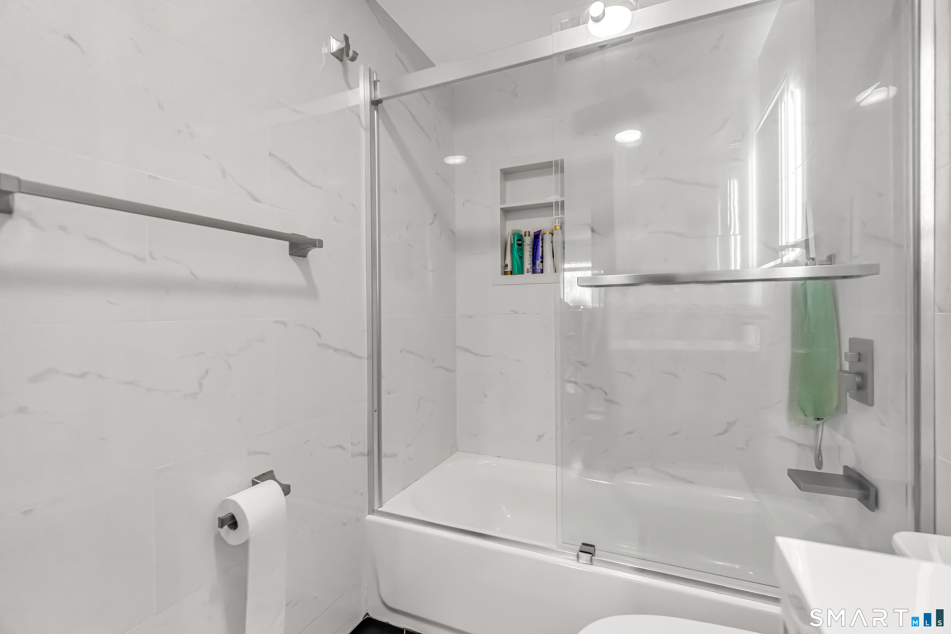 40 Orangewood West Derby CT 06418