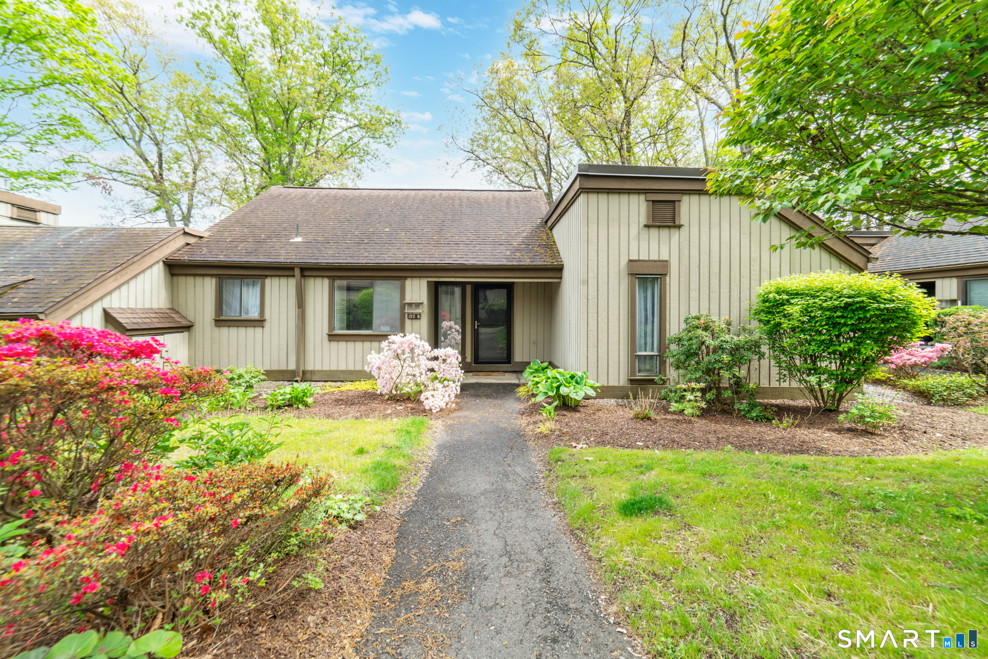 122 Heritage Village Southbury CT 06488