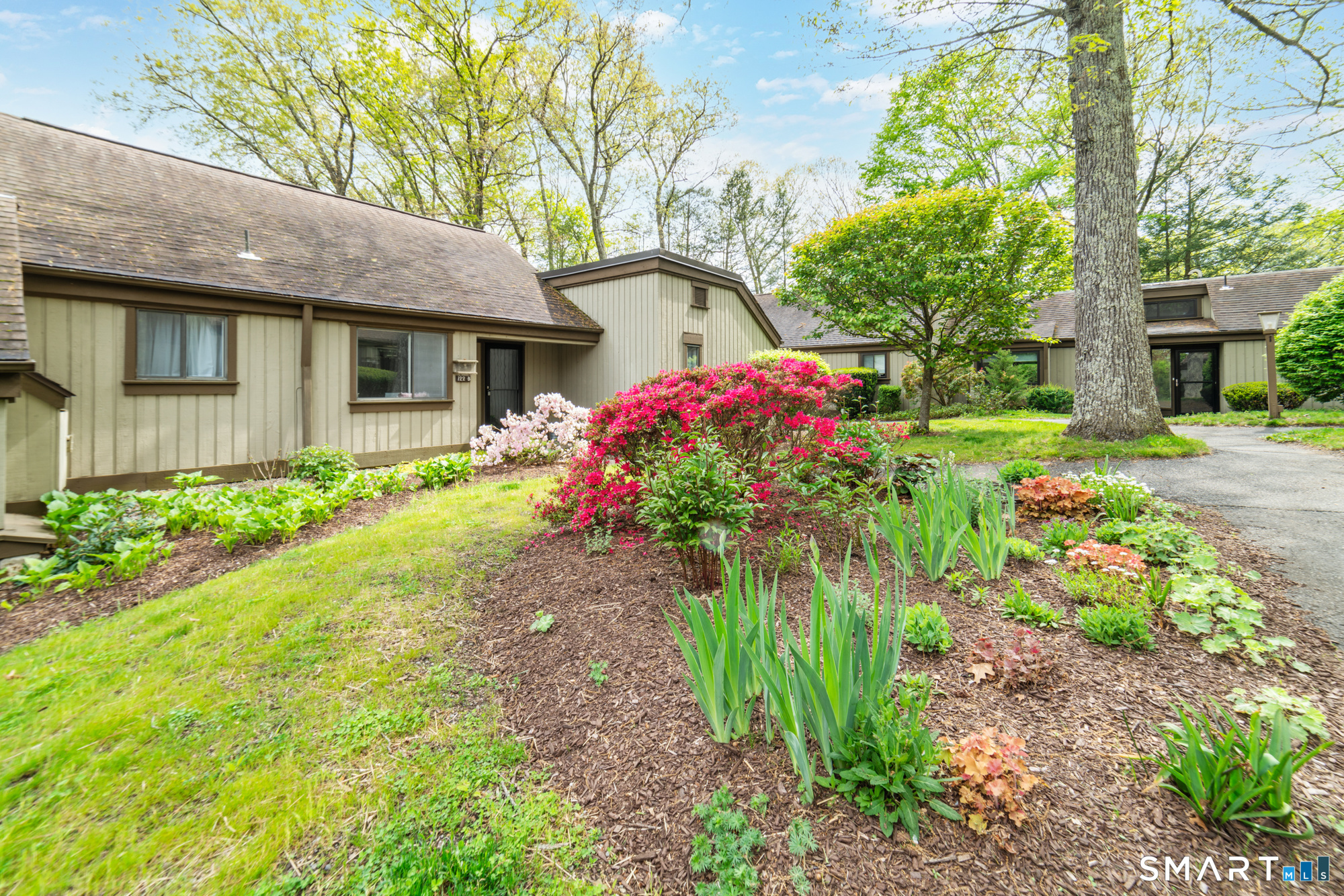 122 Heritage Village Southbury CT 06488