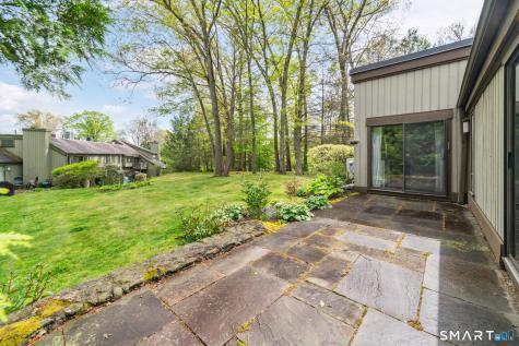 122 Heritage Village Southbury CT 06488