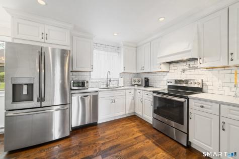 122 Heritage Village Southbury CT 06488