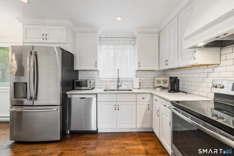 122 Heritage Village Southbury CT 06488