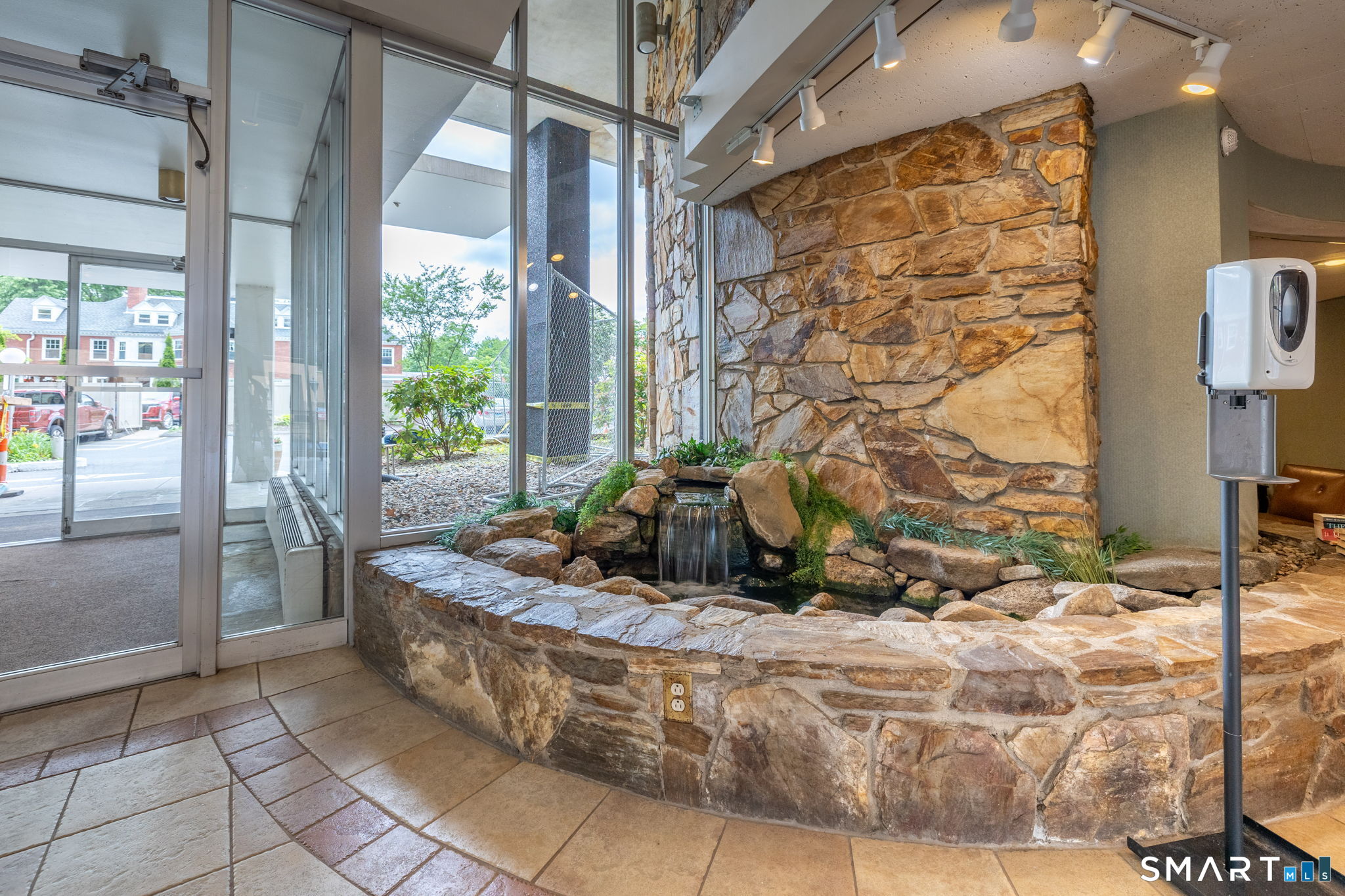 30 Woodland Street Hartford CT 06105