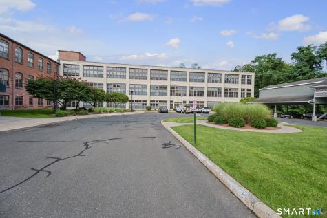 33 Mechanic Street Windsor CT 06095