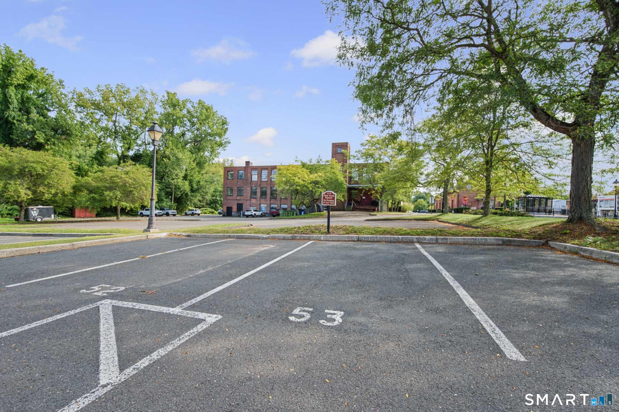 33 Mechanic Street Windsor CT 06095