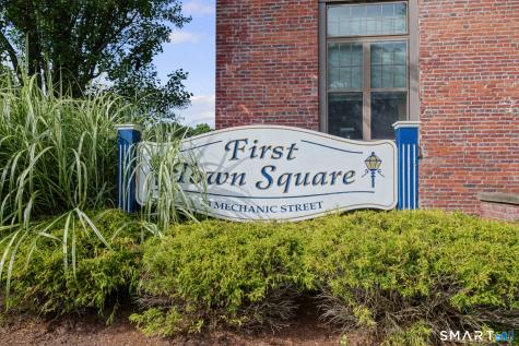 33 Mechanic Street Windsor CT 06095