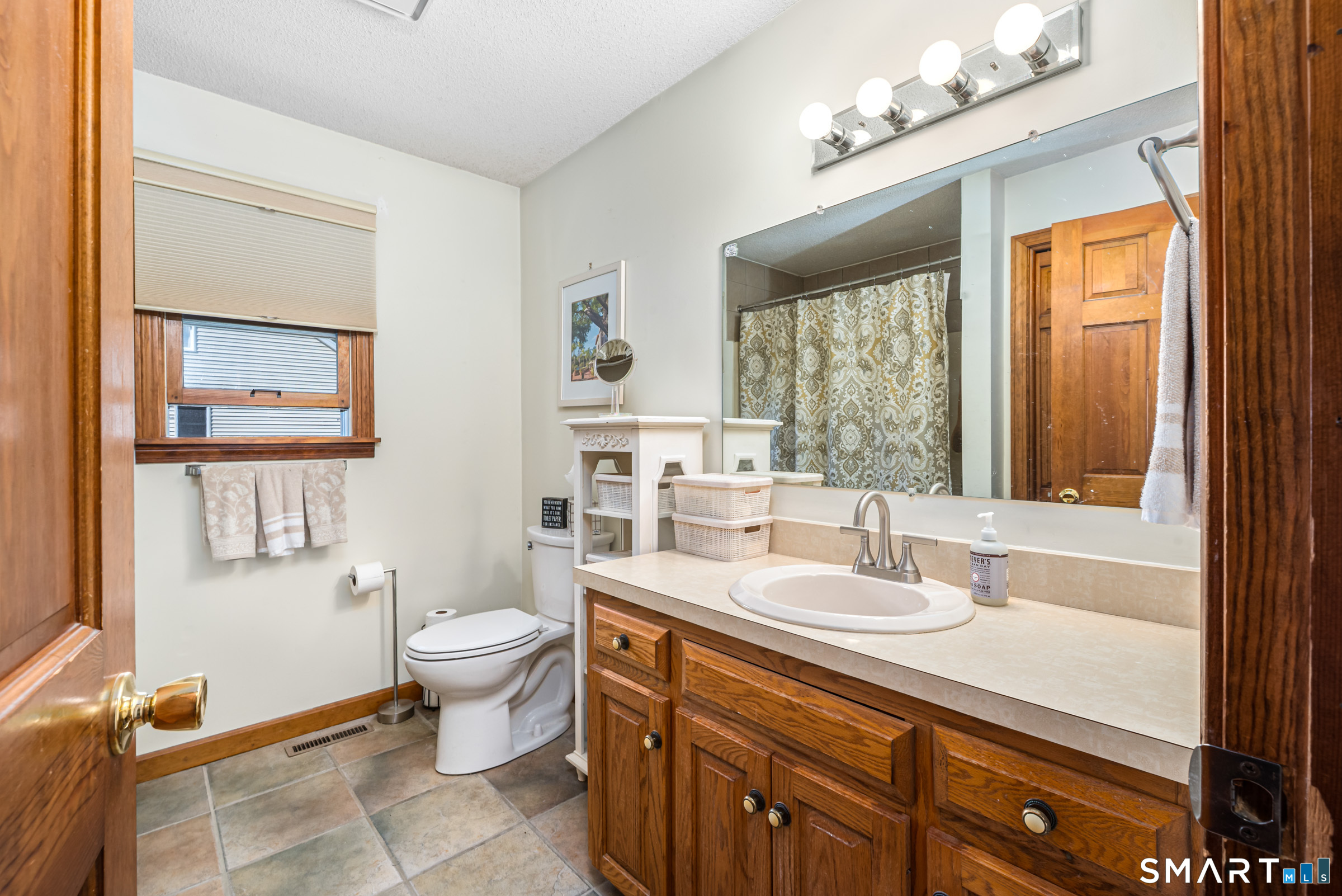 192 Oldefield Farms Drive Enfield CT 06082