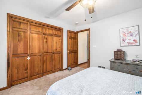 192 Oldefield Farms Drive Enfield CT 06082