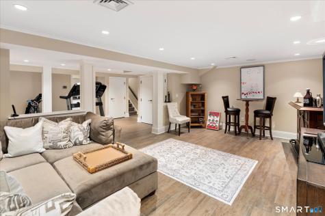 123 Richmond Hill Road New Canaan CT 06840