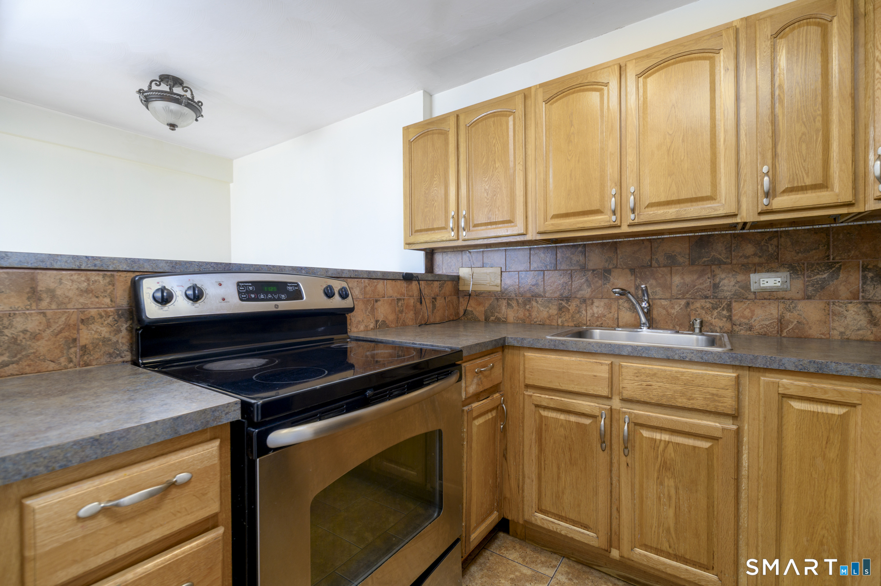 87 Glenbrook Road Stamford CT 06902