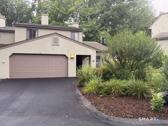 43 Applewood Lane Avon CT 06001