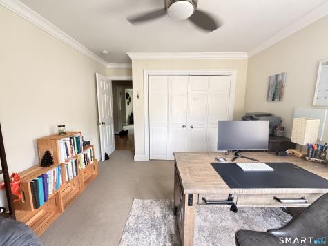 43 Applewood Lane Avon CT 06001
