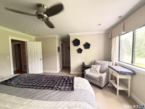 43 Applewood Lane Avon CT 06001